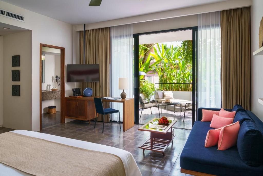 Viroth’s hotel, Dinky designer, Siem Reap