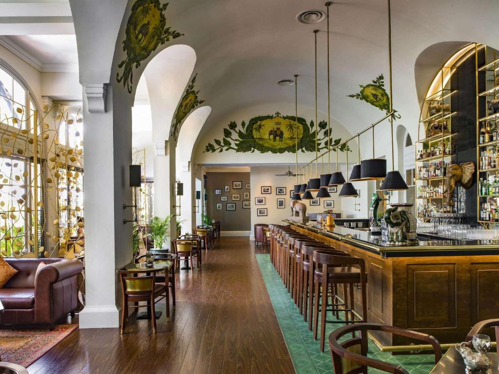 Raffles hotel le royal, Elegant past, PhnomPenh