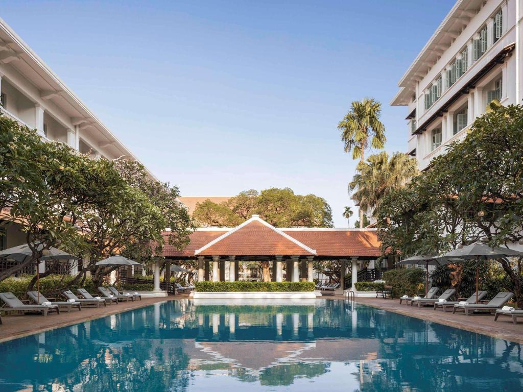 Raffles hotel le royal, Elegant past, PhnomPenh