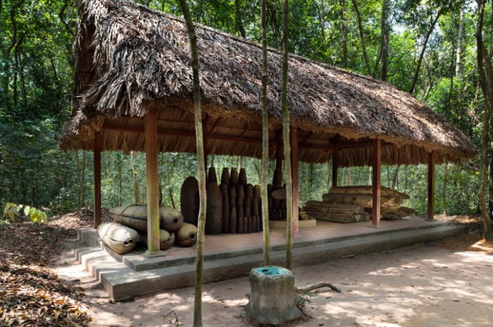 CU CHI TUNNELS 