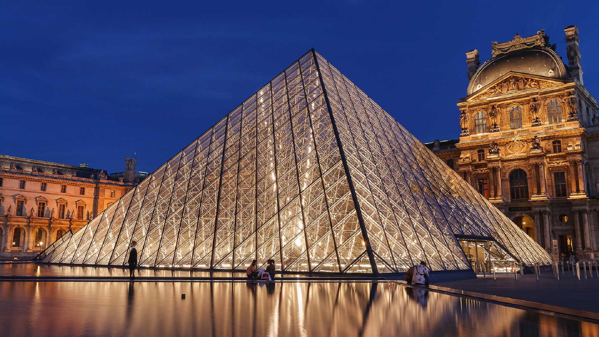 Lý do bạn nên du lịch Paris một lần trong đời