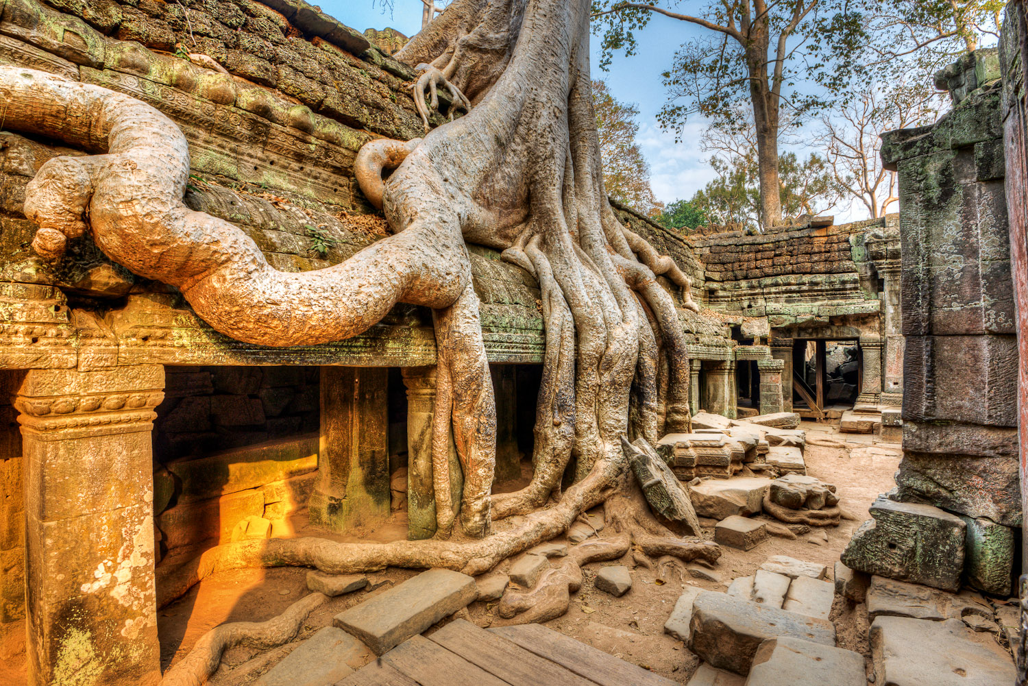 Essential Indochina
